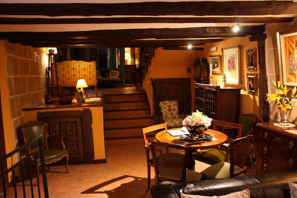 La Casa De Sebastian Pensionat Valderrobres Exteriör bild
