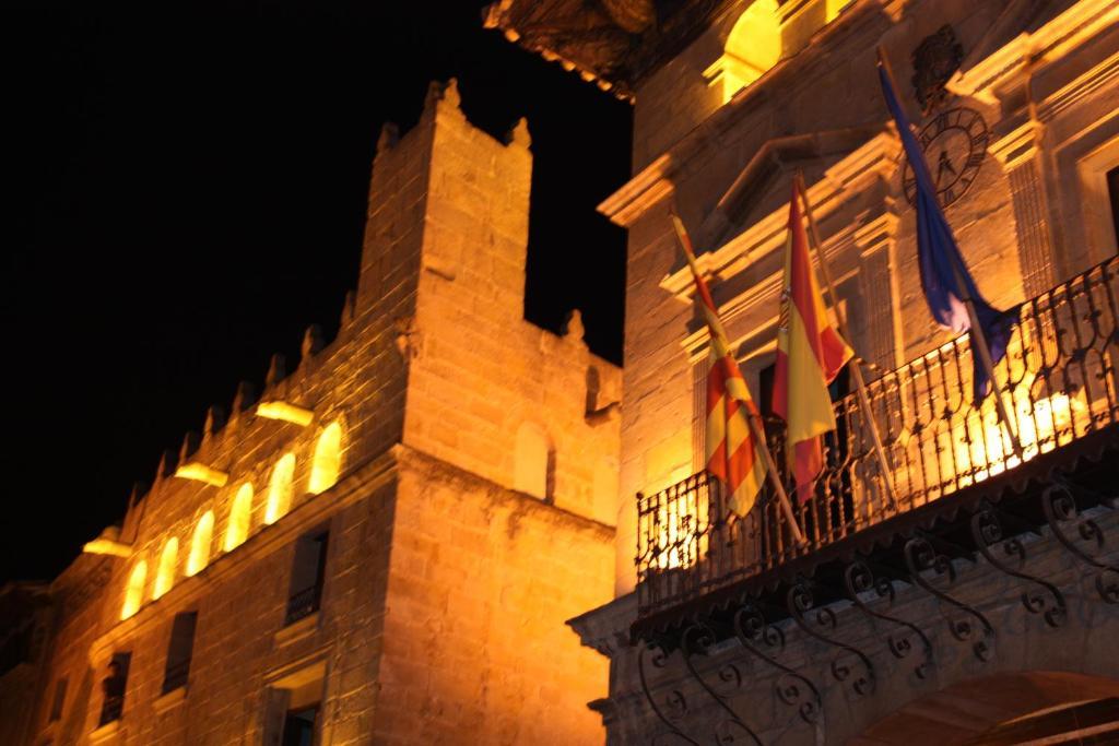La Casa De Sebastian Pensionat Valderrobres Exteriör bild