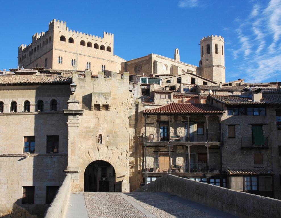La Casa De Sebastian Pensionat Valderrobres Exteriör bild